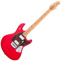 Photo MUSIC MAN STINGRAY GUITAR CHILI RED