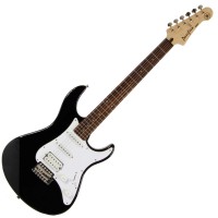 Photo YAMAHA PACIFICA 012 BLACK