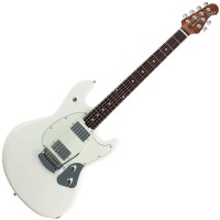 Photo MUSIC MAN STINGRAY RS IVORY WHITE