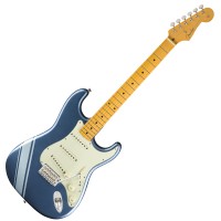 Photo FENDER FSR TRADITIONAL '50S STRATOCASTER® WITH STRIPE LAKE PLACID BLUE