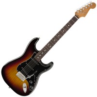 Photo FENDER LIMITED EDITION AMERICAN ASH STRAT ROASTED MAPLE 3-TONS SUNBURST