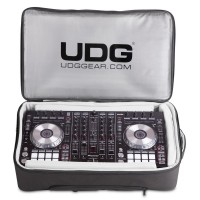 UDG U7202BL Urbanite Midi Controller Backpack Large Black